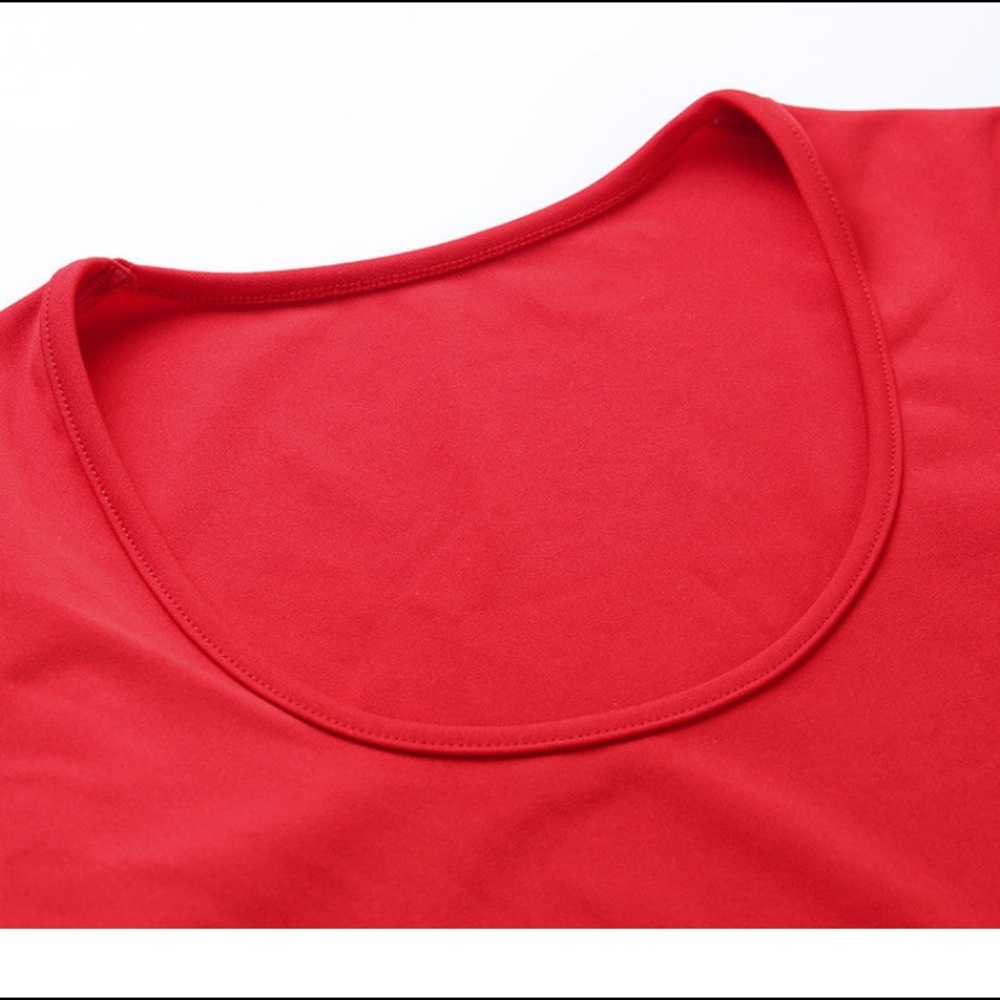 Sexy low cut hollow out solid red crop top! Nwot - Picture 4 of 8